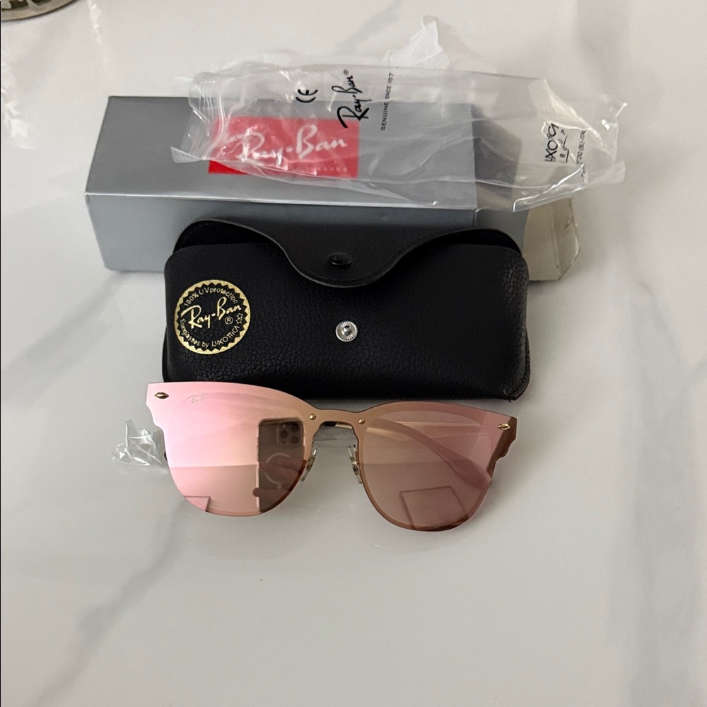Ray-Ban Rose Gold Sunglasses BNIB